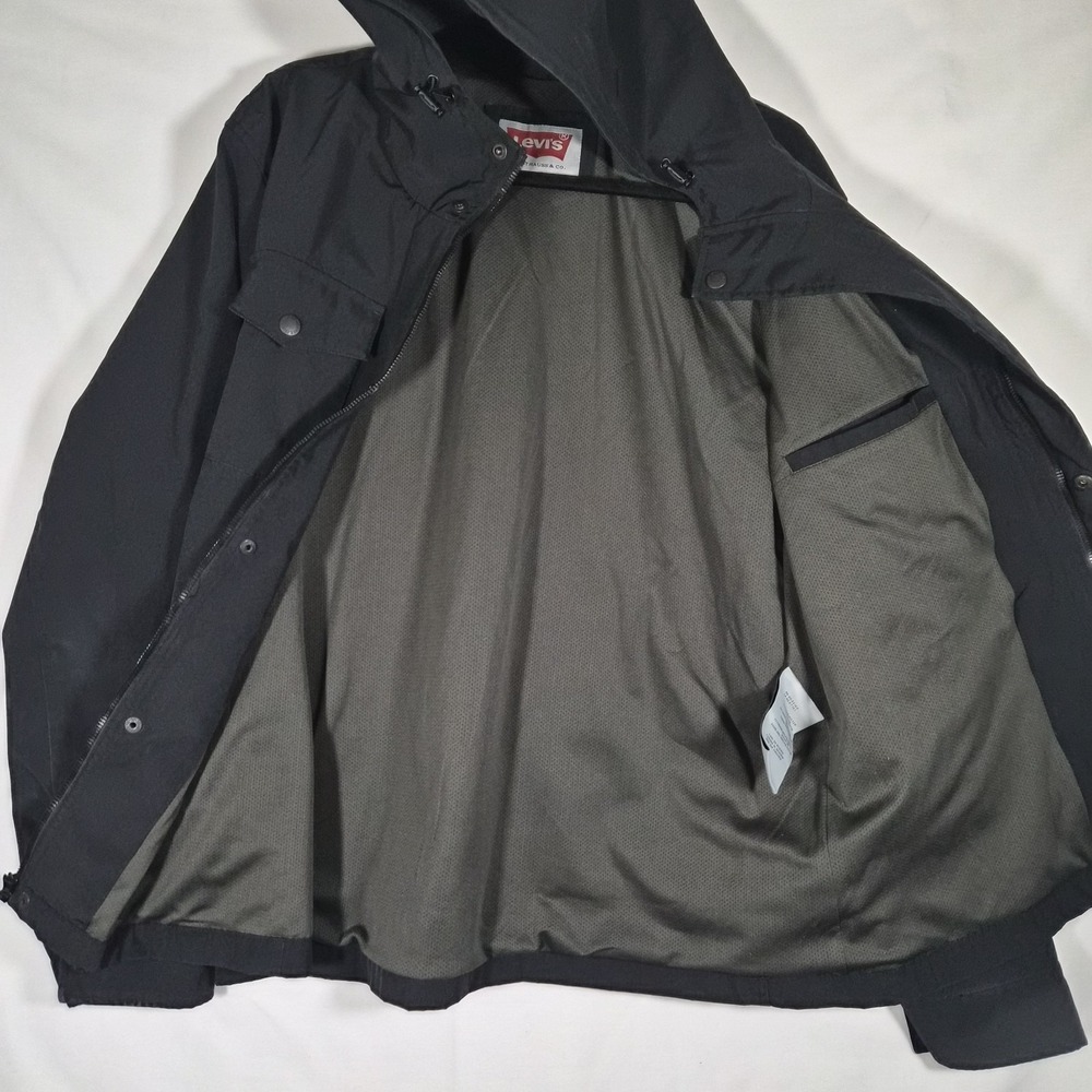 Levi's Mens Large Black Hooded Rain Jacket Lightweight Windbreaker Full Zip... - Picture 7 of 10